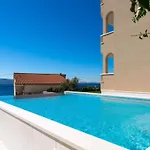Appartement In Mit Grosser Terrasse By Interhome