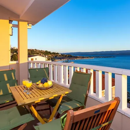 In Mit Grosser Terrasse By Interhome Dugi Rat